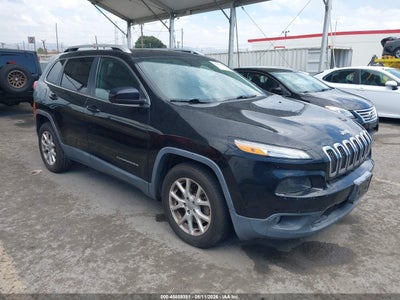 1C4PJLCB3HW****** · 2017 JEEP CHEROKEE LATITUDE