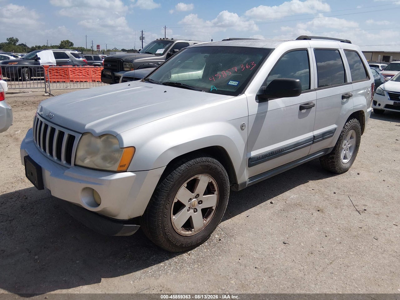 2006 JEEP GRAND CHEROKEE LAREDO · 2/11