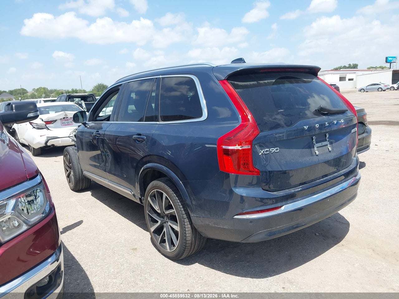 2023 VOLVO XC90 B5 PLUS · 3/10