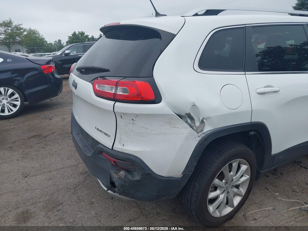 2015 JEEP CHEROKEE LIMITED · 6/11
