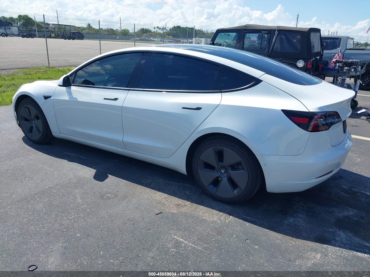 2021 TESLA MODEL 3 STANDARD RANGE PLUS REAR-WHEEL DRIVE · 3/9