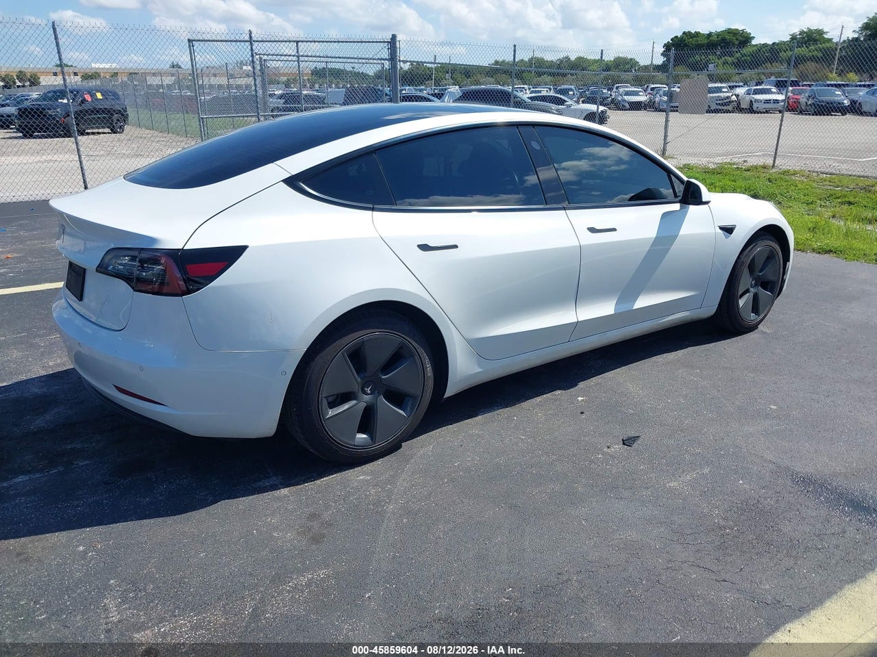 2021 TESLA MODEL 3 STANDARD RANGE PLUS REAR-WHEEL DRIVE · 4/9