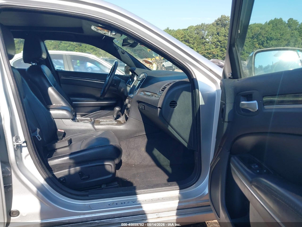 2011 CHRYSLER 300C   · 5/11