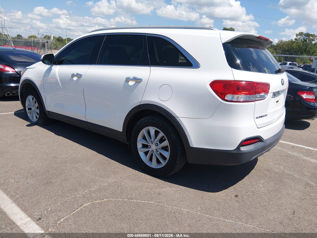 2016 KIA SORENTO 2.4L LX · 3/10