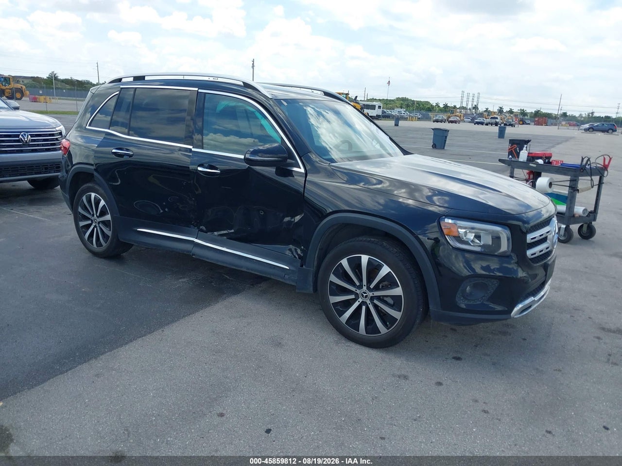 W1N4M4HB7PW****** · 2023 MERCEDES-BENZ GLB 250 4MATIC