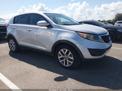 KNDPBCACXG7****** · 2016 KIA SPORTAGE LX