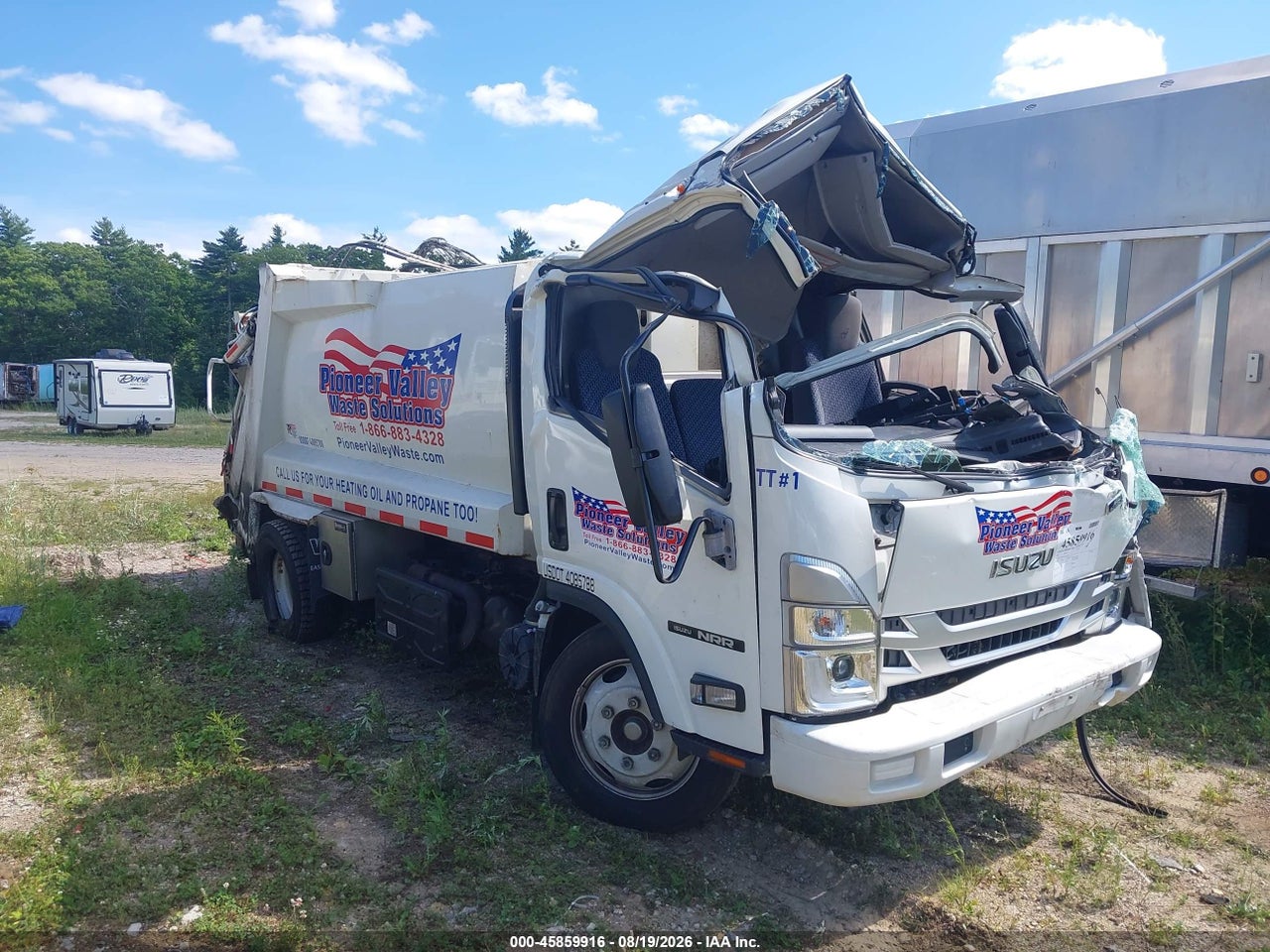 2023 ISUZU NRR  
