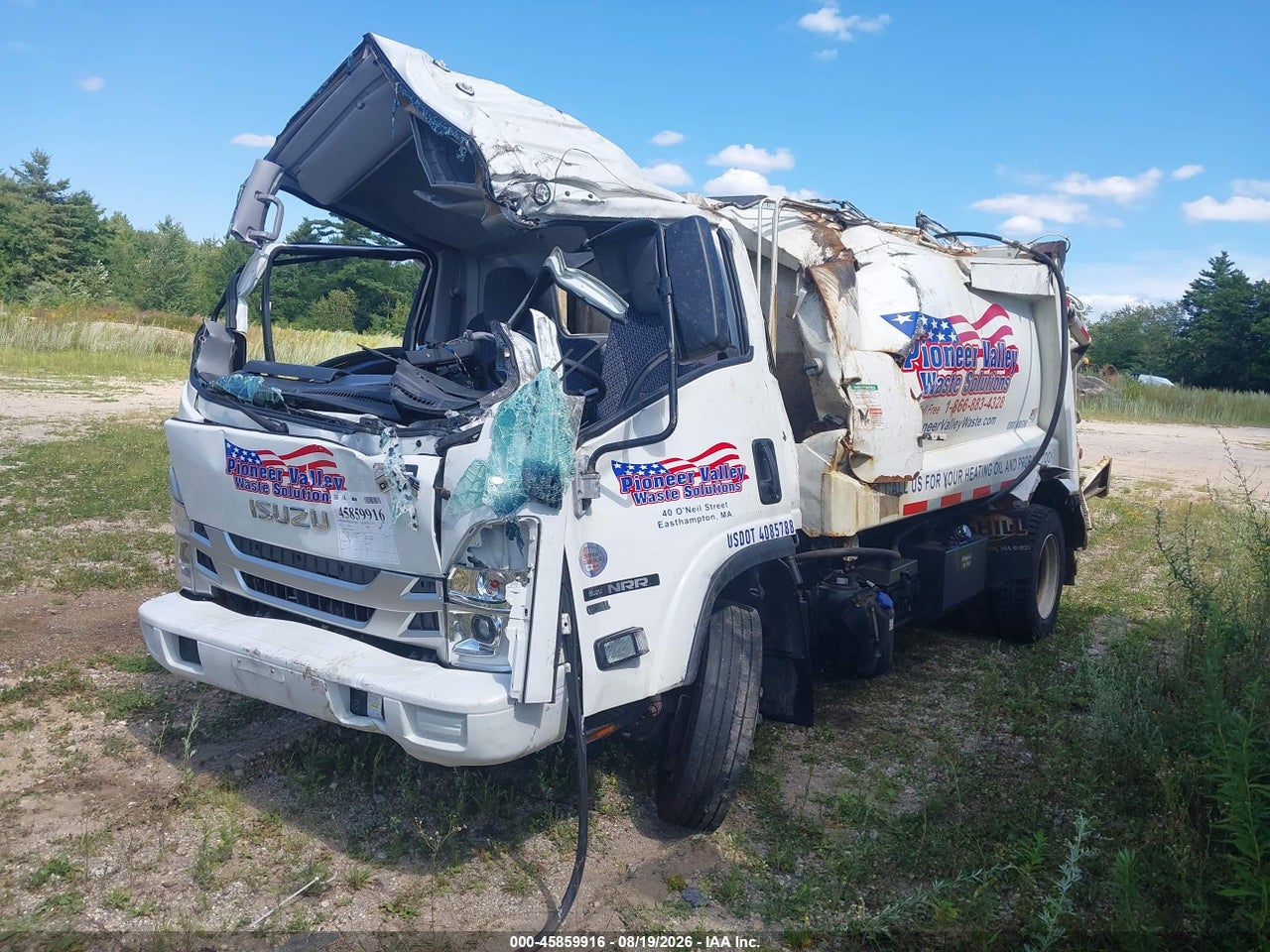 JALE5W161P7****** · 2023 ISUZU NRR · 2/11