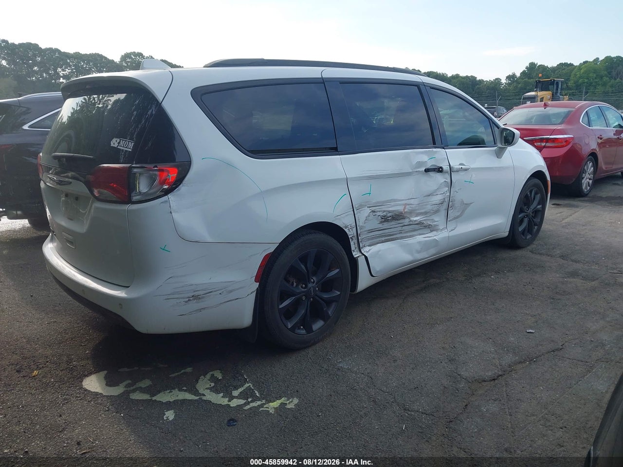2019 CHRYSLER PACIFICA TOURING L PLUS · 4/11
