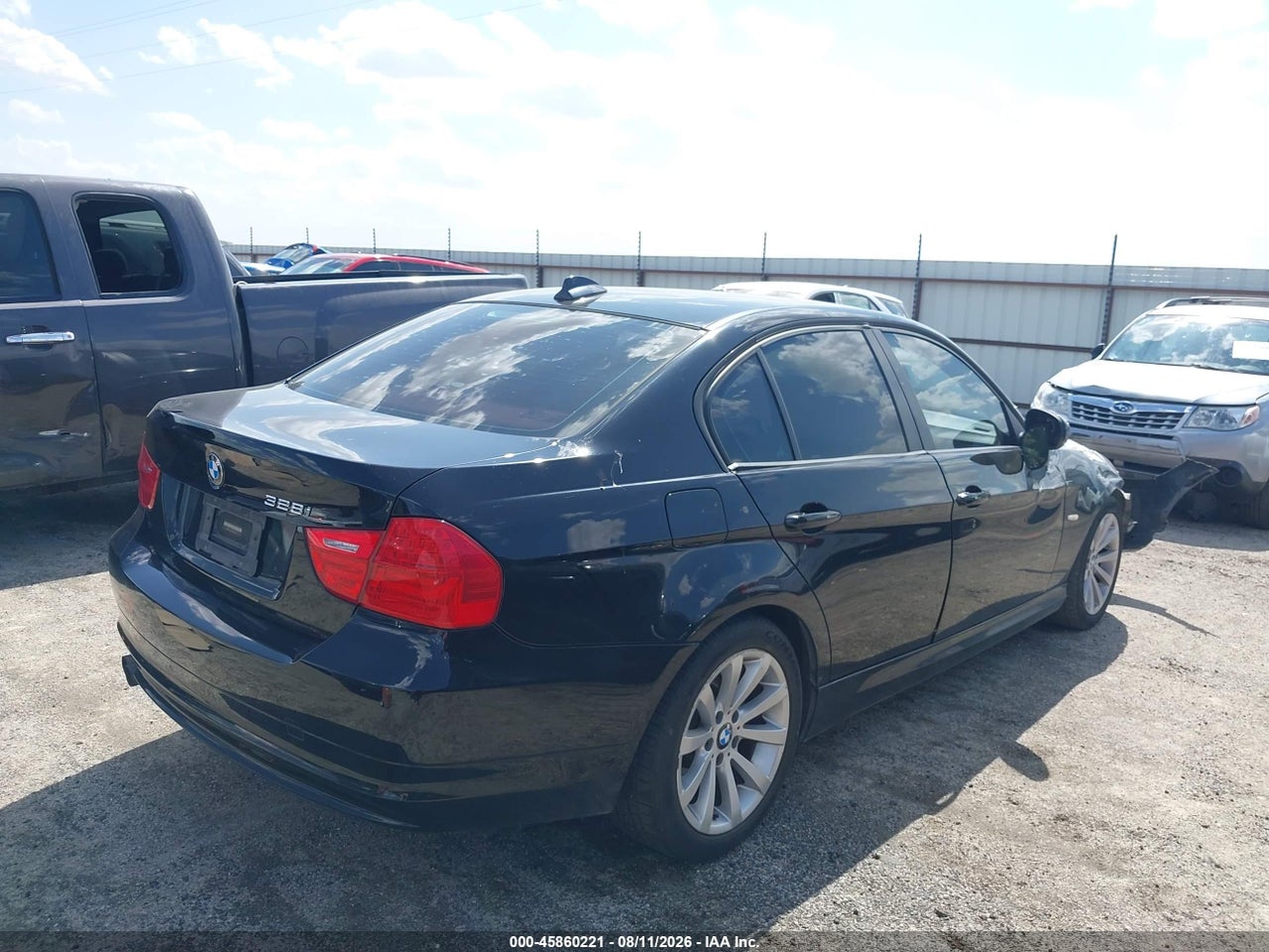 2011 BMW 328I · 4/11