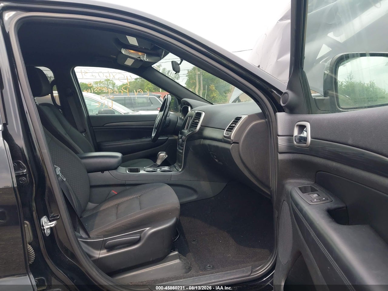 2020 JEEP GRAND CHEROKEE LAREDO E 4X4 · 5/11