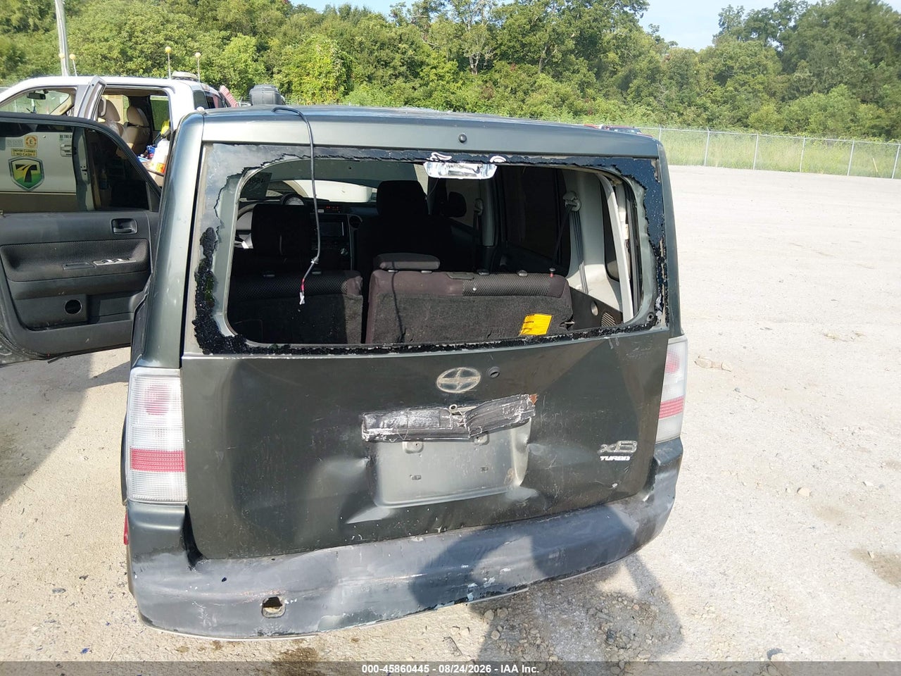 2005 SCION XB · 6/11