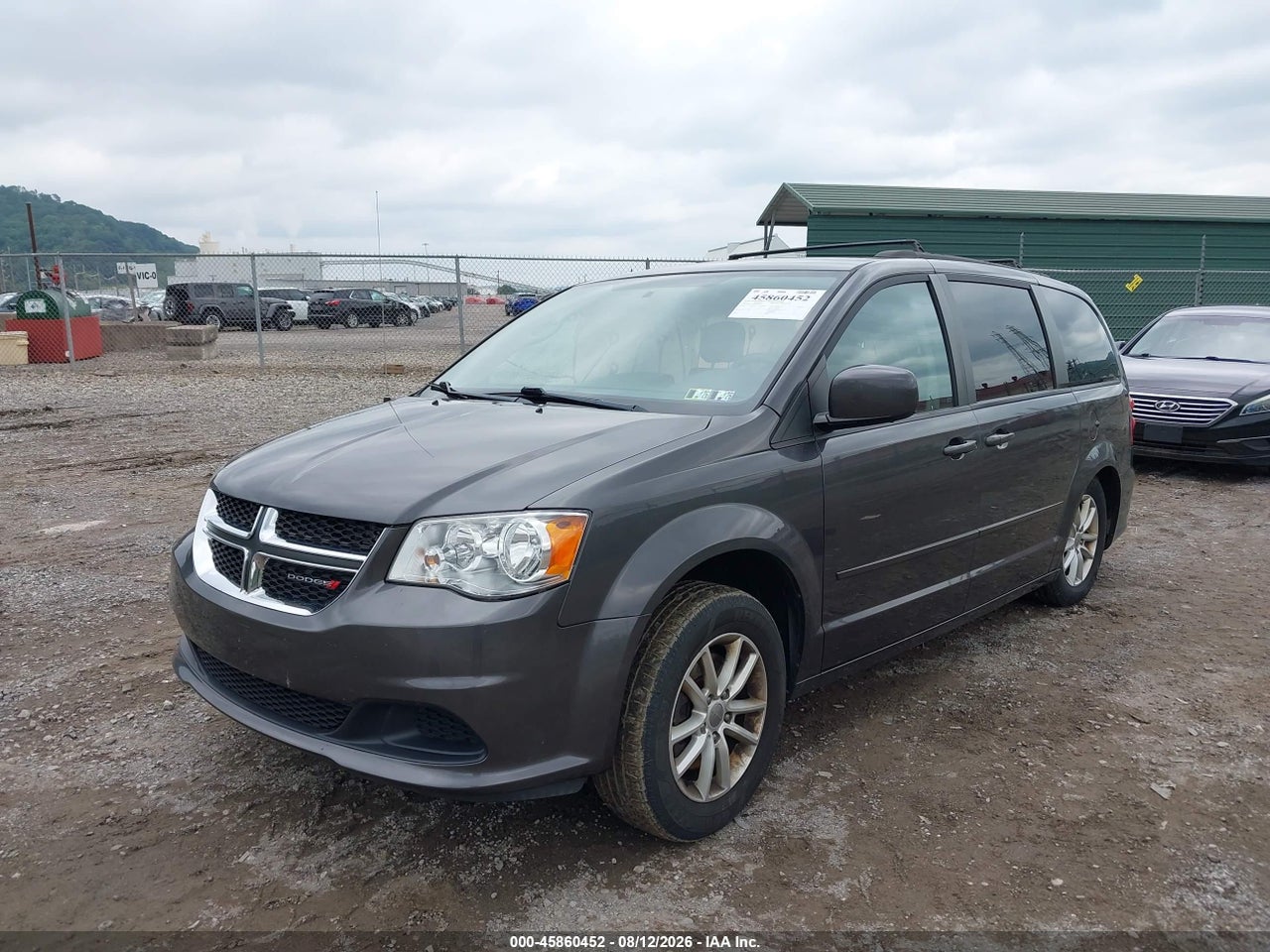 2015 DODGE GRAND CARAVAN SXT · 2/11