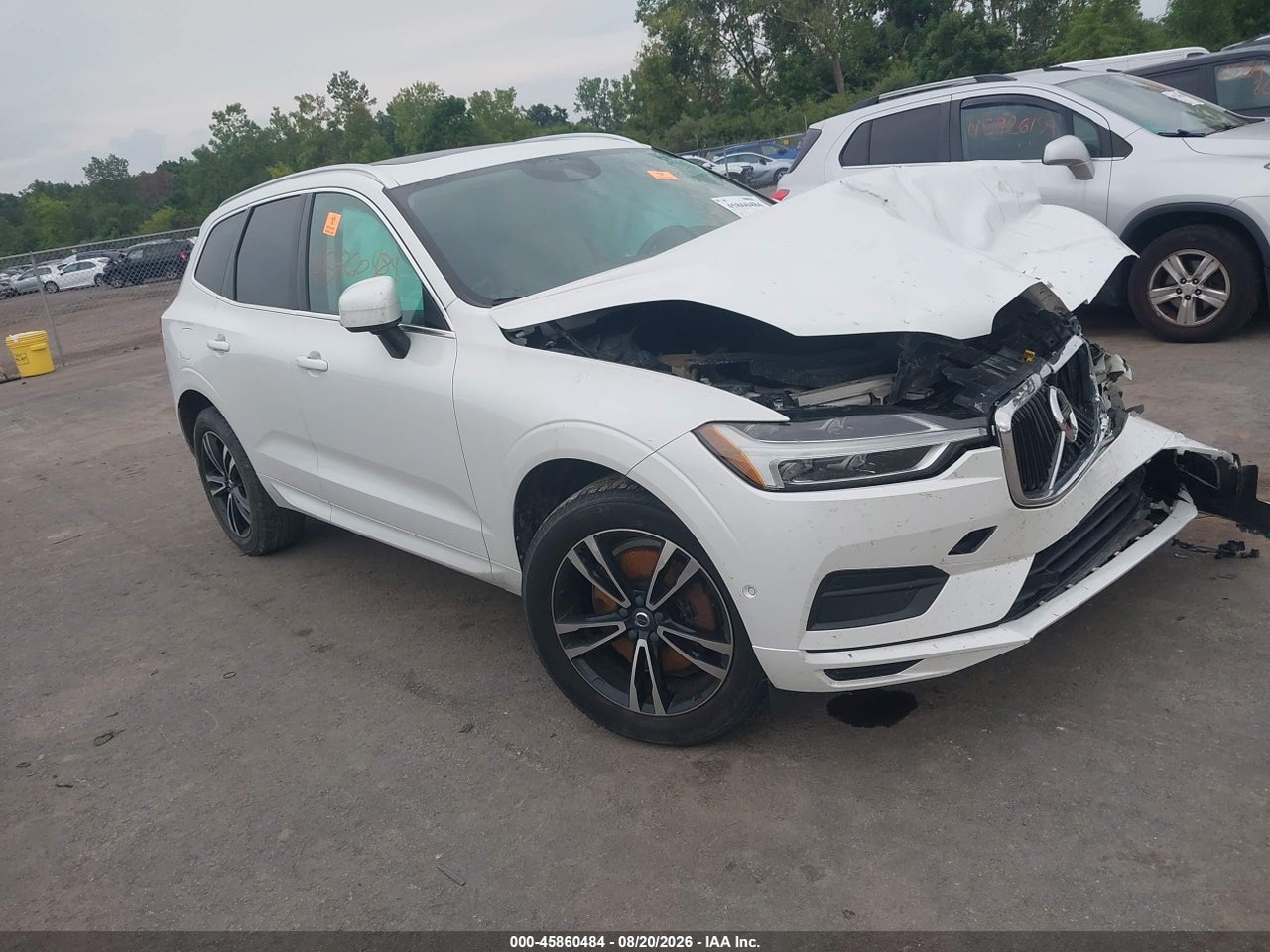 YV4A22RK3J1****** · 2018 VOLVO XC60 T6 MOMENTUM