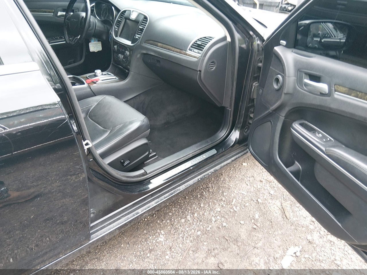 2015 CHRYSLER 300C AWD · 5/10