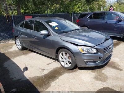 YV126MFK2G2****** · 2016 VOLVO S60 T5 DRIVE-E PREMIER