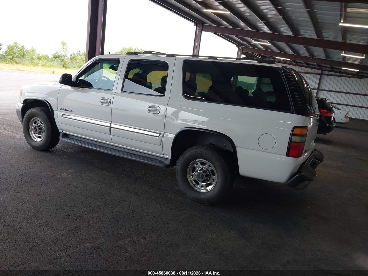 2005 GMC YUKON XL 2500 SLT · 3/11