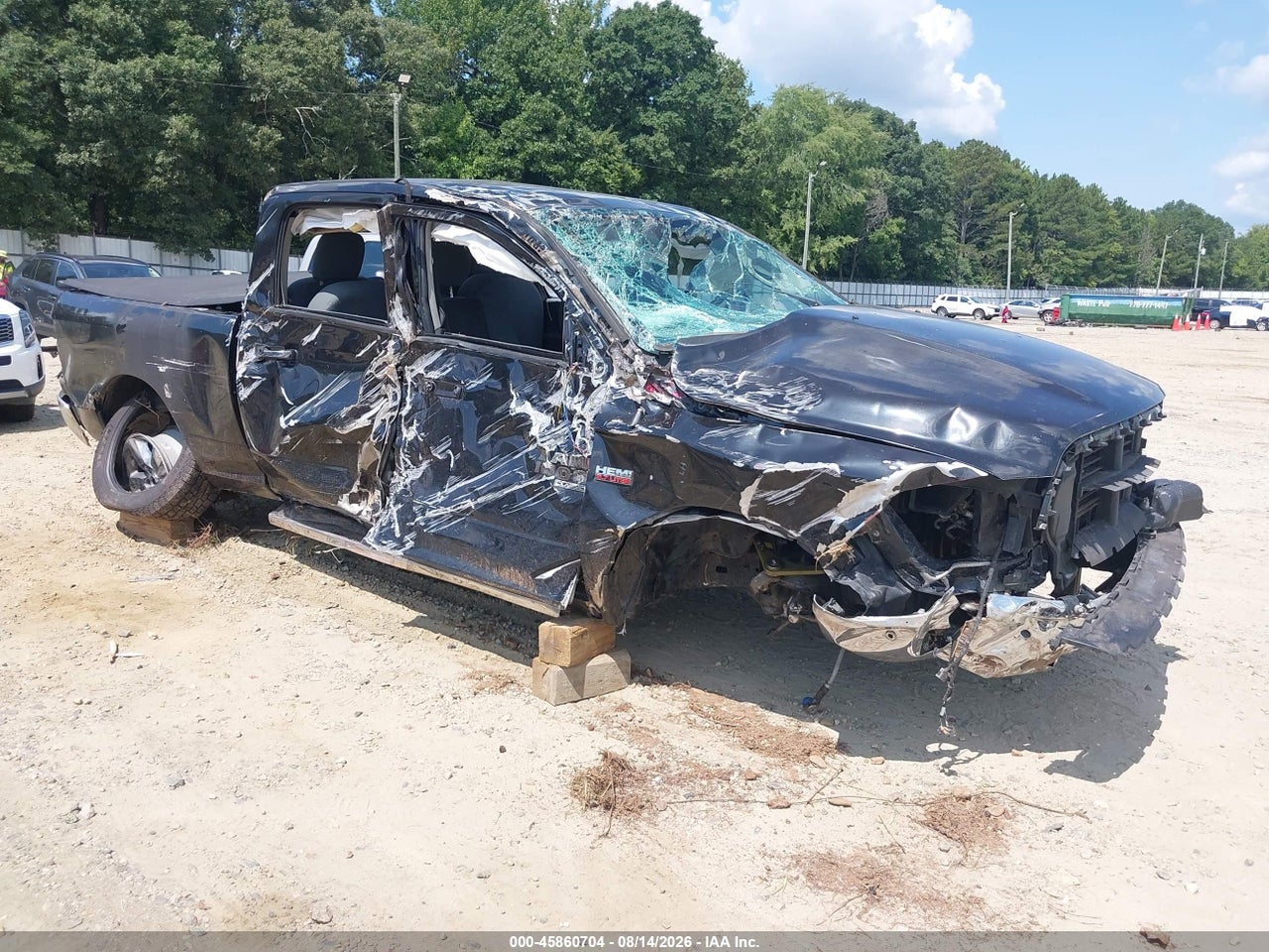 1C6RR6TT7KS****** · 2019 RAM 1500 CLASSIC BIG HORN  4X2 6'4 BOX