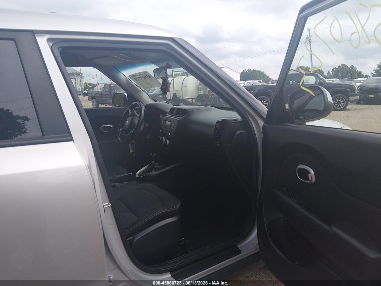 2016 KIA SOUL + · 5/11