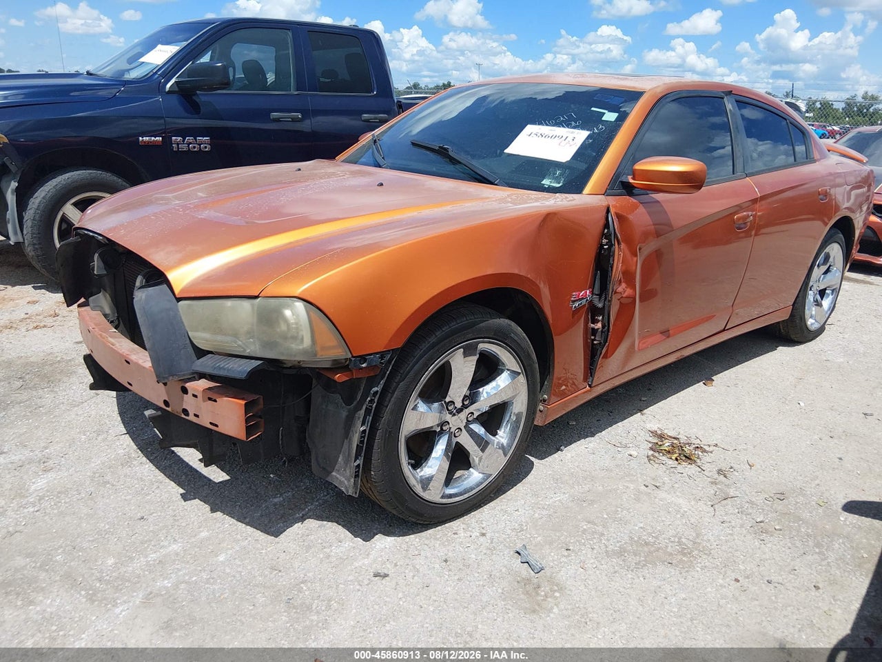 2011 DODGE CHARGER R/T · 2/10