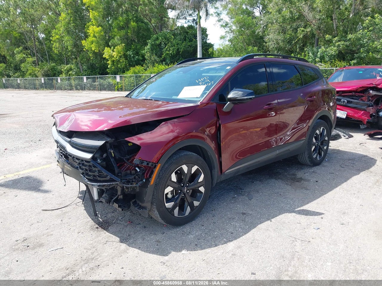 2024 KIA SPORTAGE X-LINE · 2/11