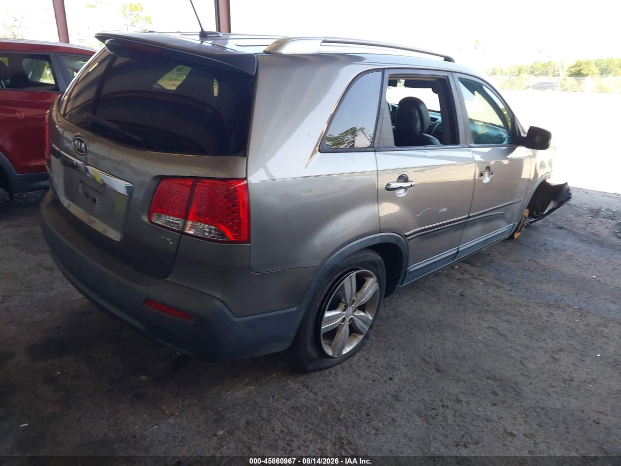 2013 KIA SORENTO EX · 4/10