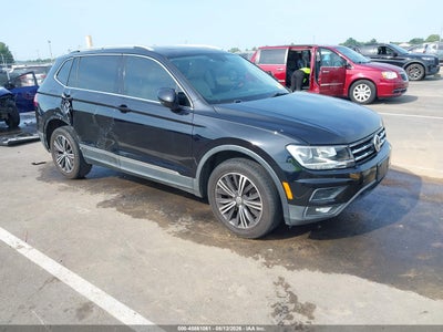 3VV3B7AX8JM****** · 2018 VOLKSWAGEN TIGUAN 2.0T SE/2.0T SEL