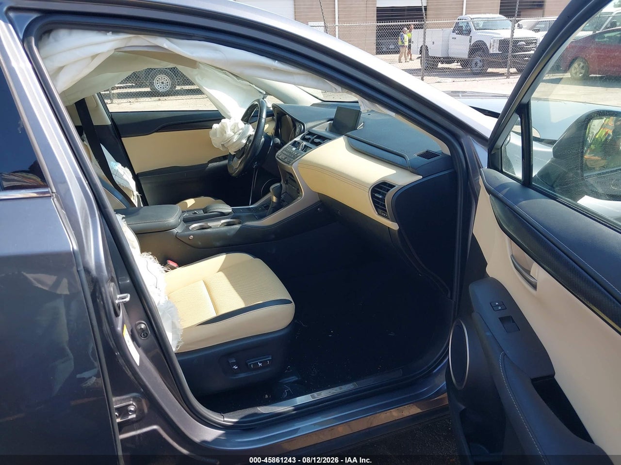 2016 LEXUS NX 200T · 5/11