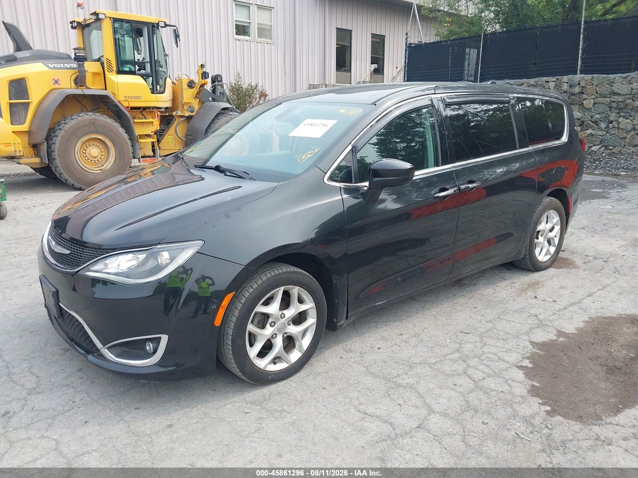 2C4RC1BG0HR****** · 2017 CHRYSLER PACIFICA TOURING PLUS · 2/11