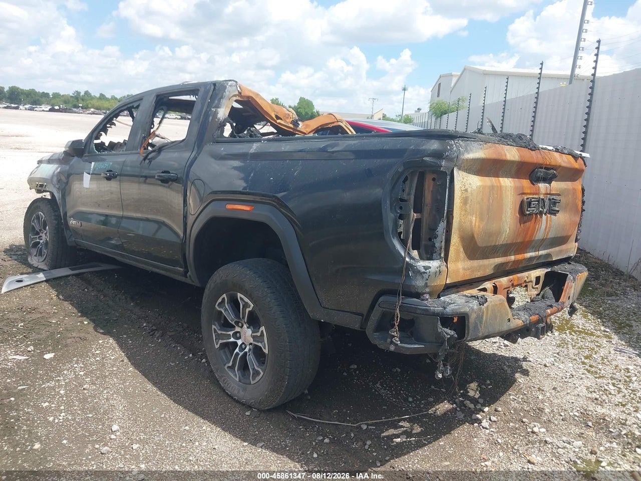 2023 GMC CANYON 4WD  SHORT BOX AT4 · 3/10