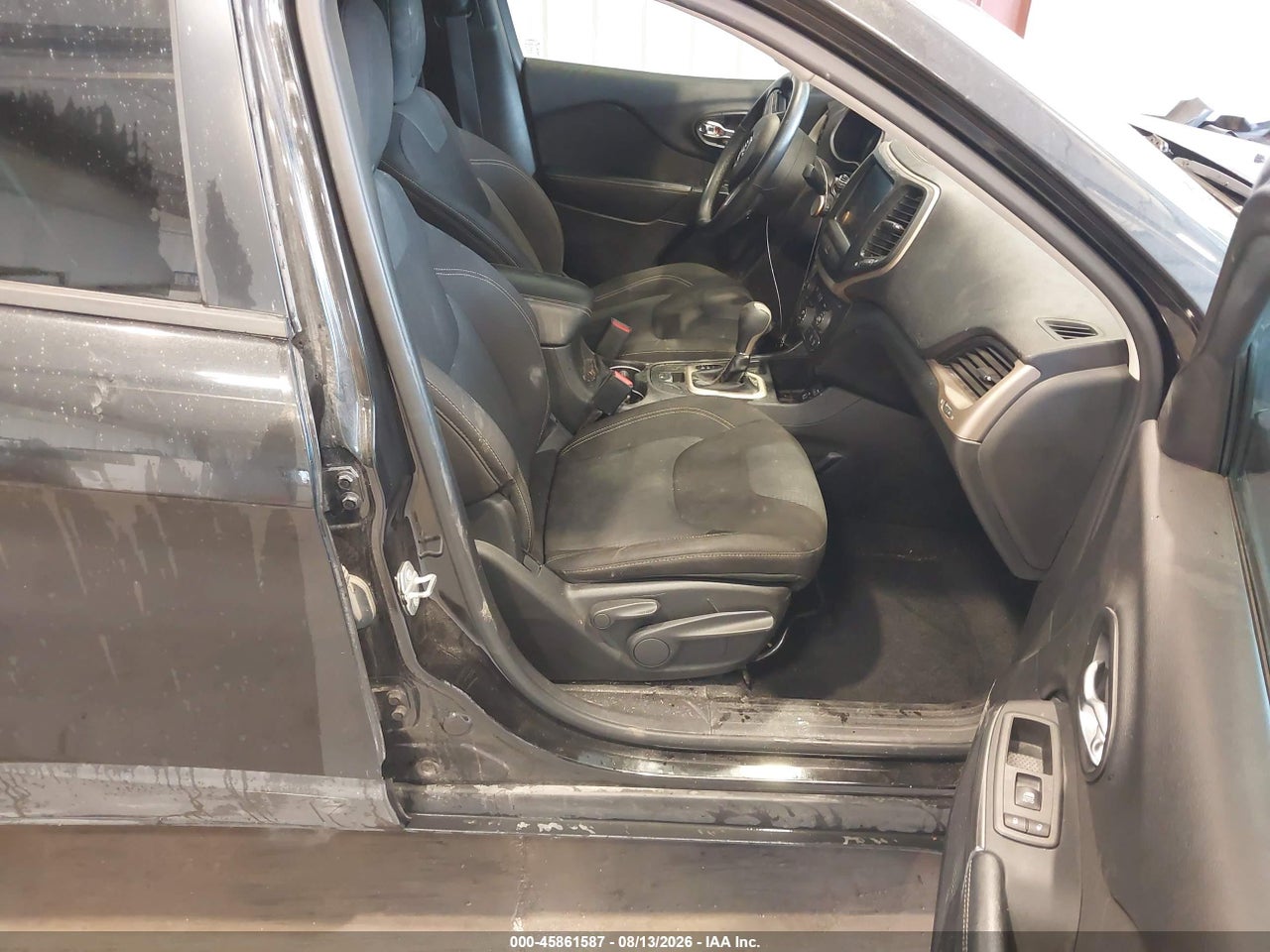 2015 JEEP CHEROKEE LATITUDE ALTITUDE · 5/11