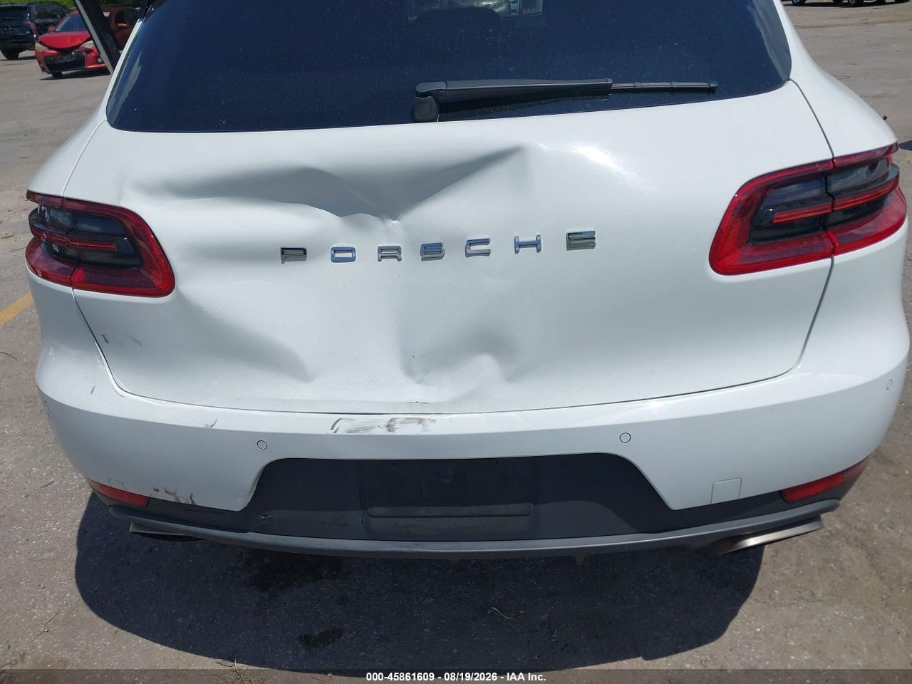2017 PORSCHE MACAN · 6/11