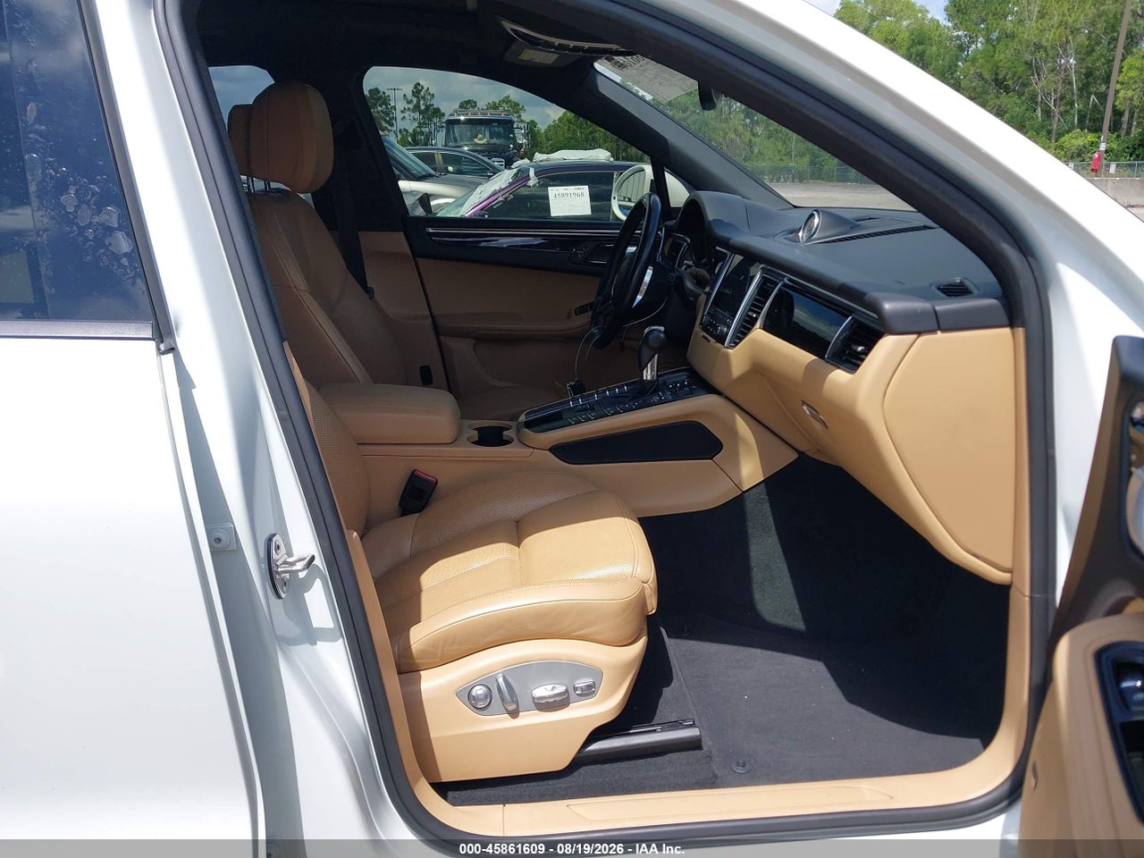 2017 PORSCHE MACAN · 5/11