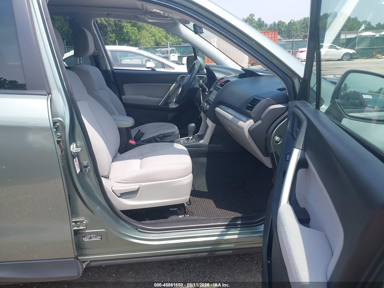 2015 SUBARU FORESTER 2.5I PREMIUM · 5/11