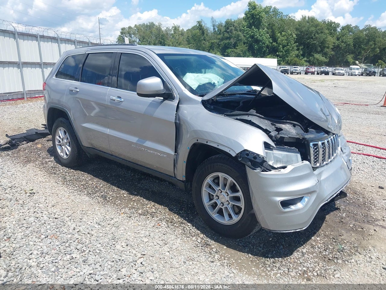 1C4RJEAG3JC****** · 2018 JEEP GRAND CHEROKEE LAREDO 4X2