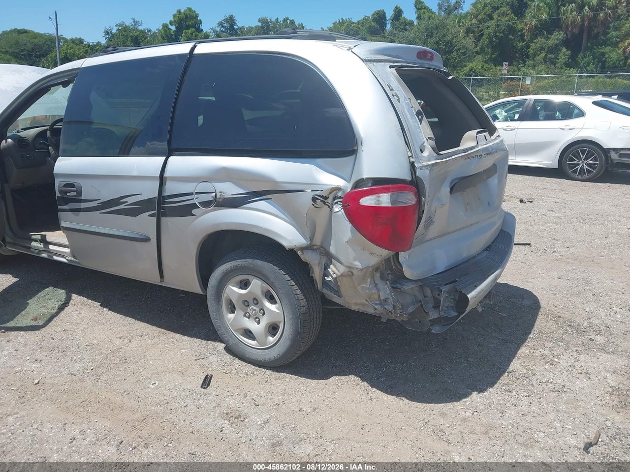 2003 DODGE GRAND CARAVAN SE · 6/11