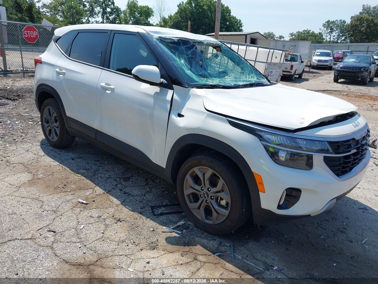 KNDEPCAA2R7****** · 2024 KIA SELTOS LX