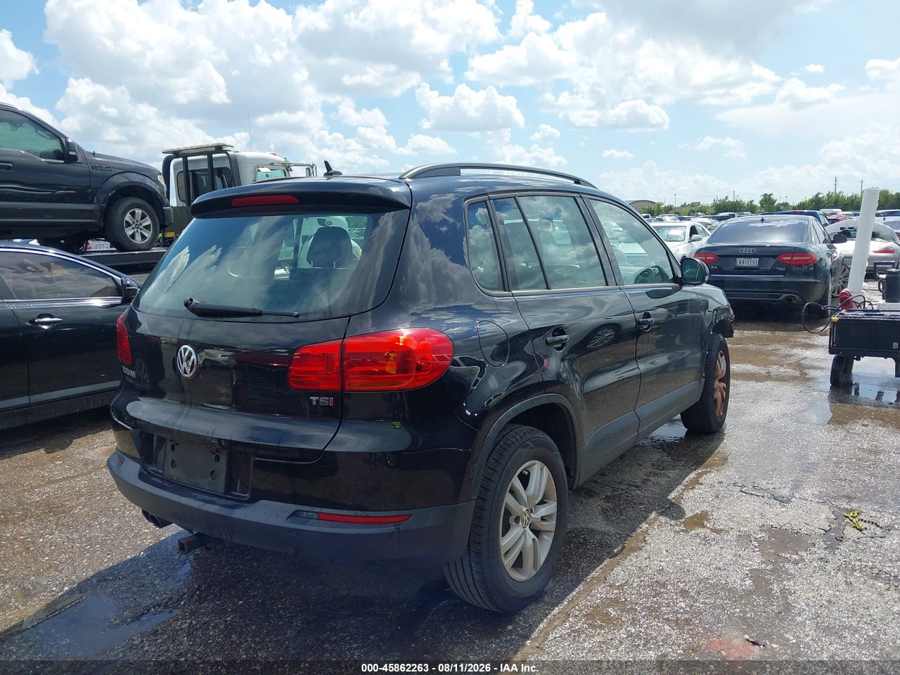 2016 VOLKSWAGEN TIGUAN S · 4/11