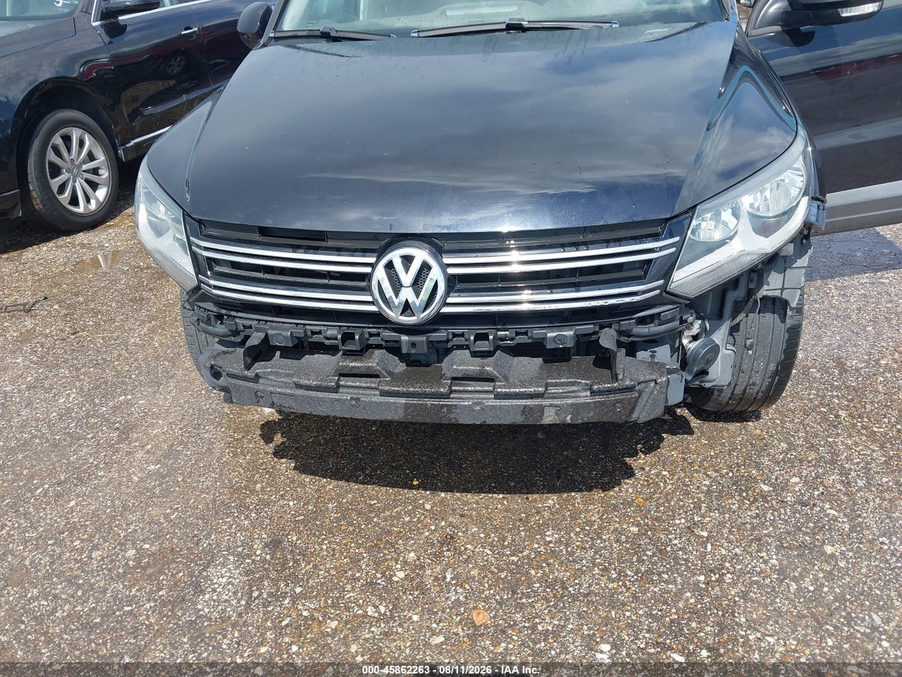 2016 VOLKSWAGEN TIGUAN S · 6/11