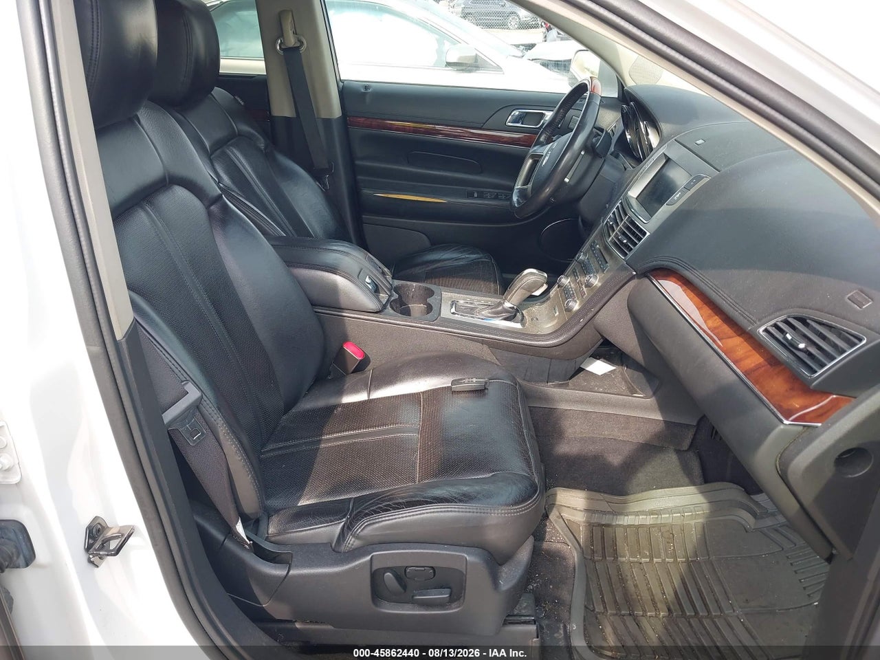 2010 LINCOLN MKT ECOBOOST · 5/11