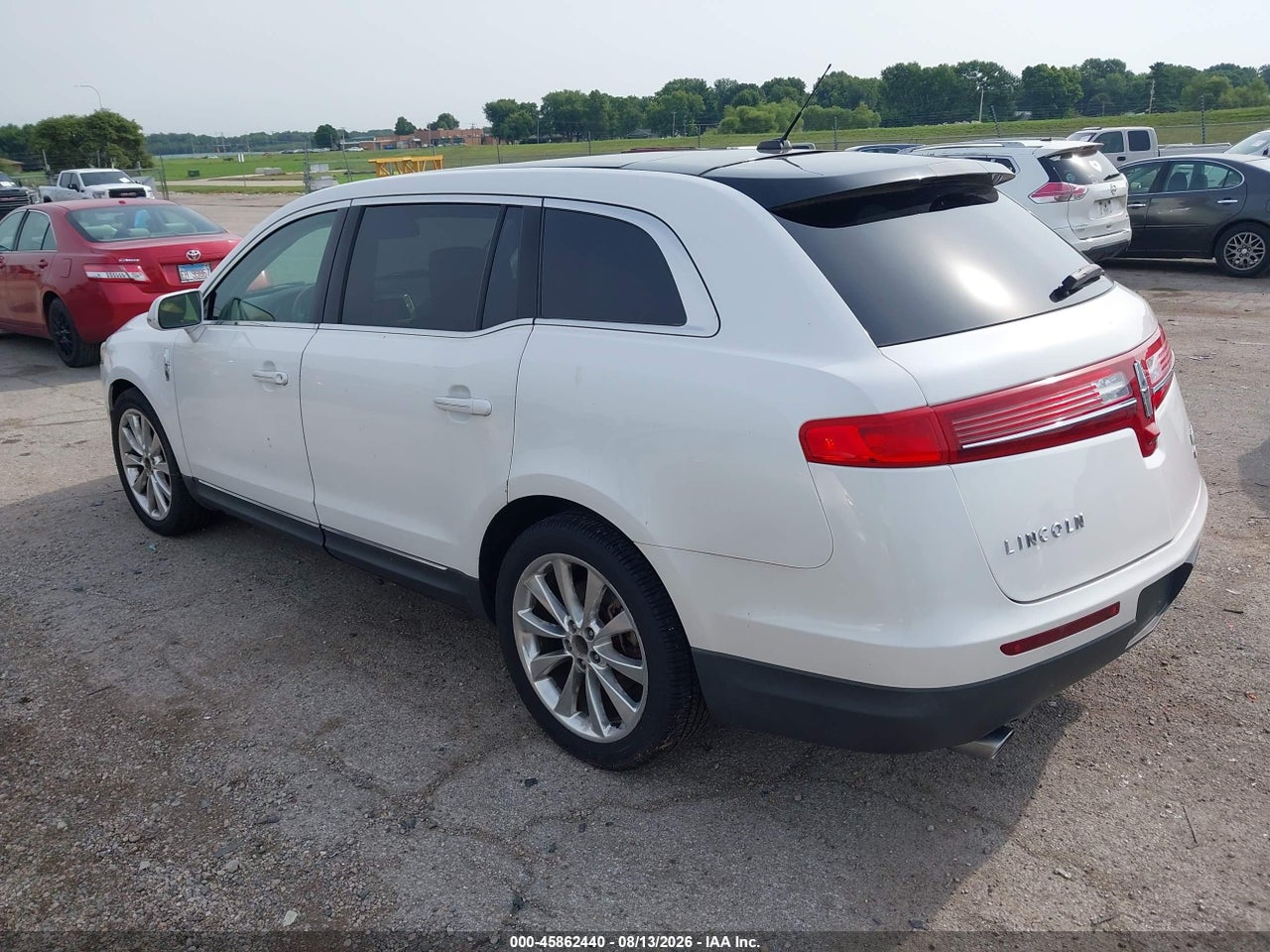 2010 LINCOLN MKT ECOBOOST · 3/11