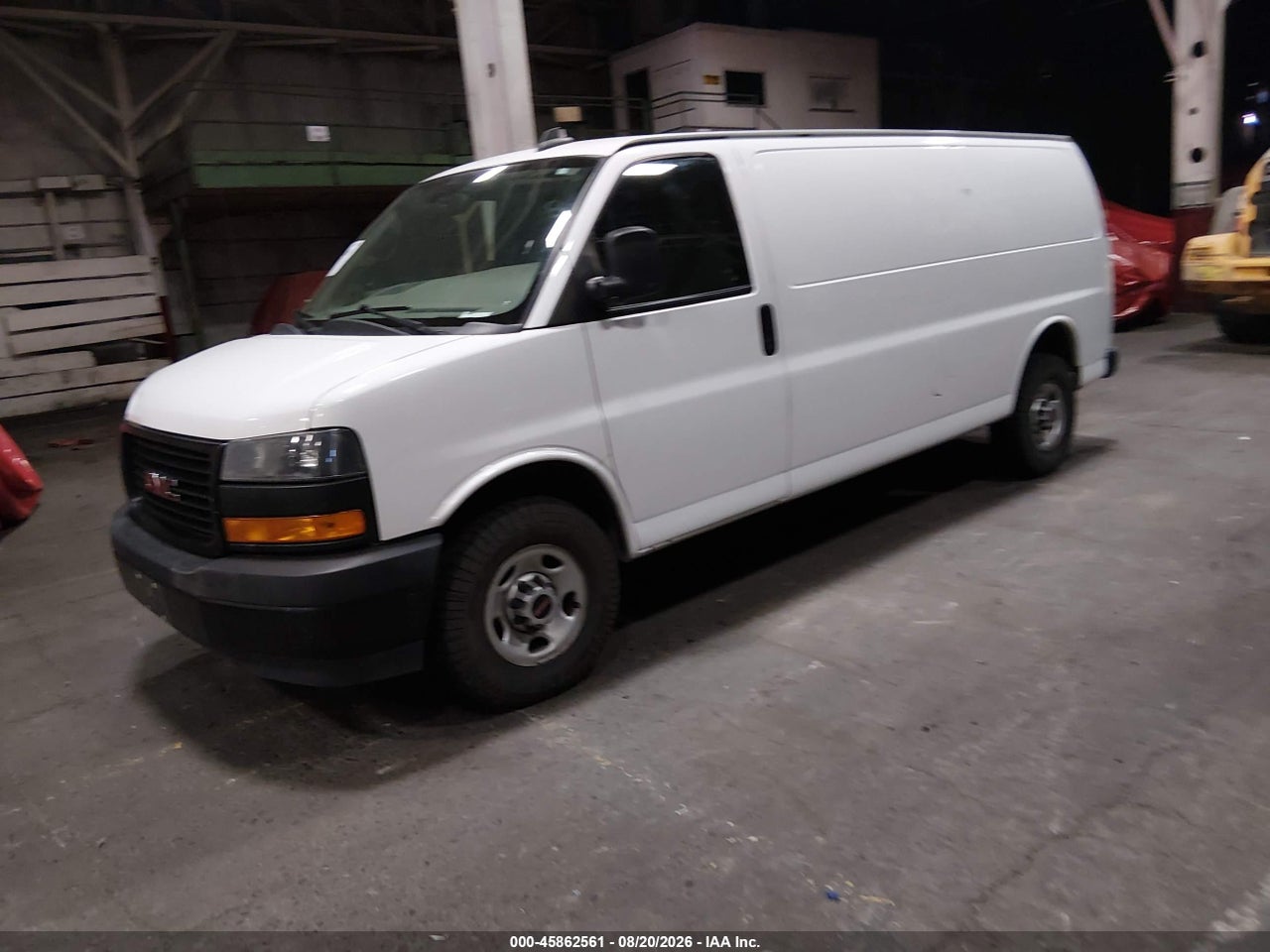 2023 GMC SAVANA CARGO RWD 2500 EXTENDED WHEELBASE WORK VAN · 2/5