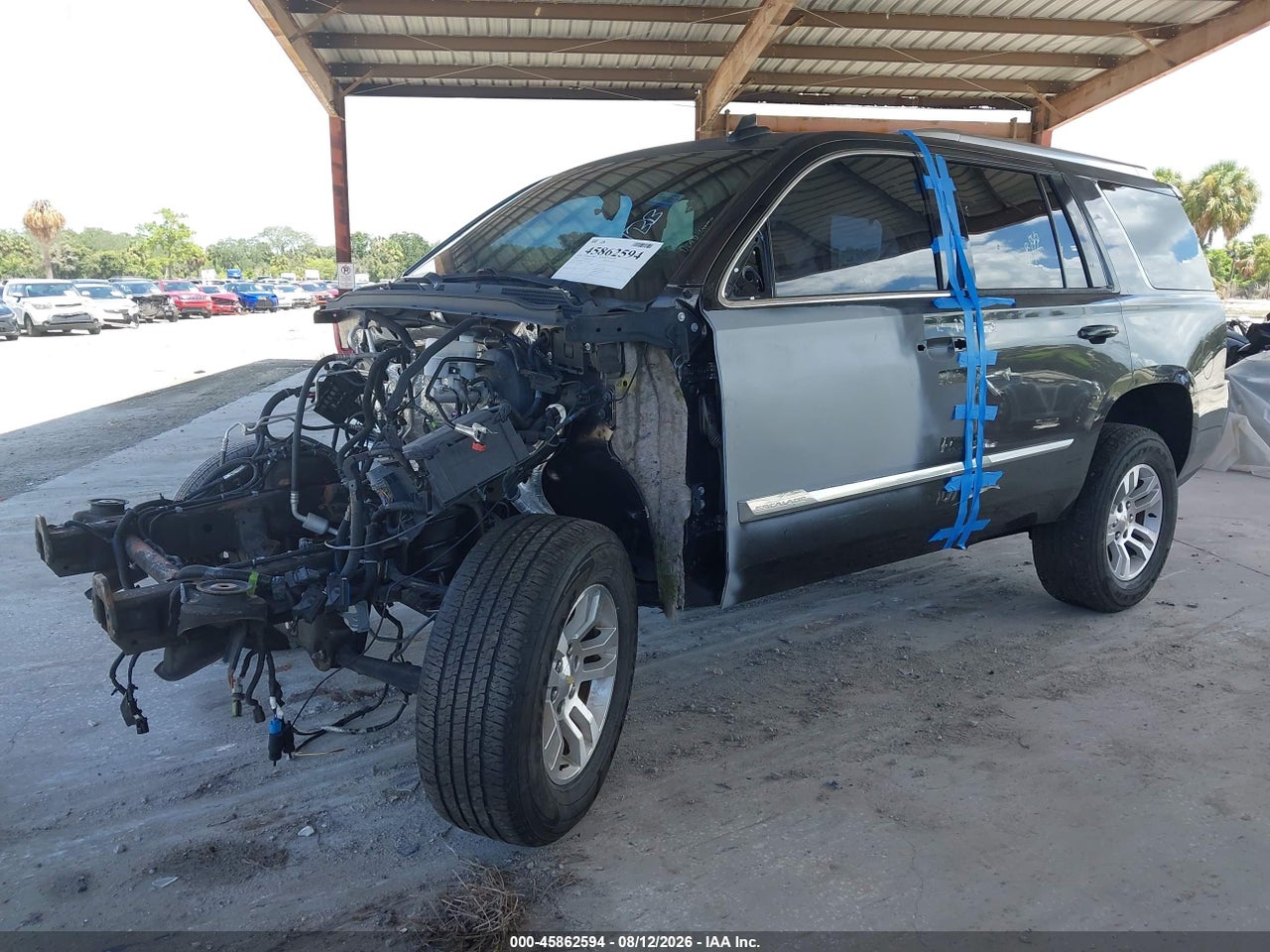 2016 CADILLAC ESCALADE LUXURY COLLECTION · 2/10