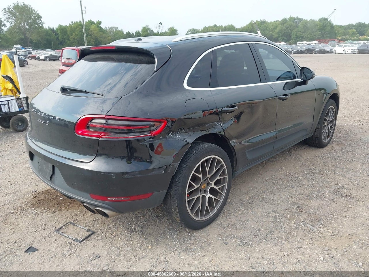 2016 PORSCHE MACAN S · 4/11