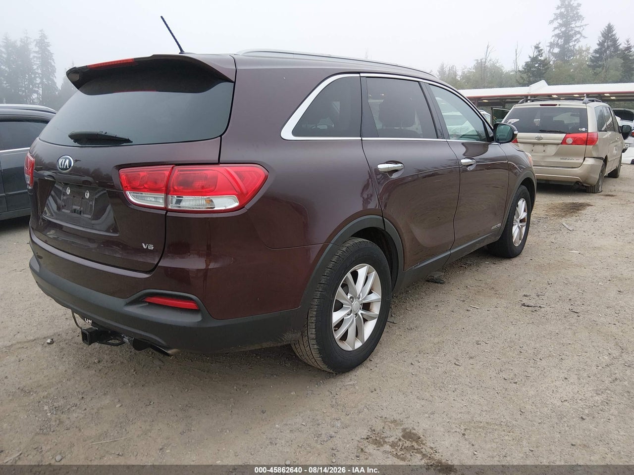 2017 KIA SORENTO 3.3L LX · 4/11
