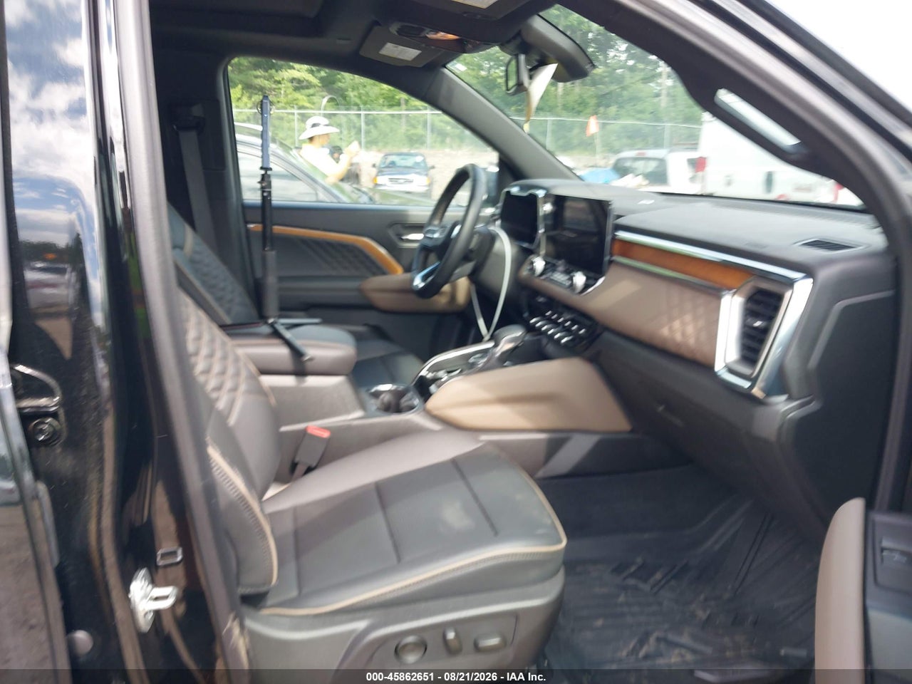 2025 GMC CANYON 4WD DENALI · 5/11