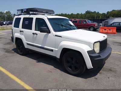 1J8GN28K78W****** · 2008 JEEP LIBERTY SPORT