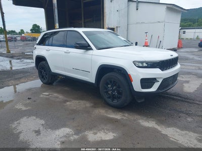 1C4RJHAG2R8****** · 2024 JEEP GRAND CHEROKEE ALTITUDE 4X4