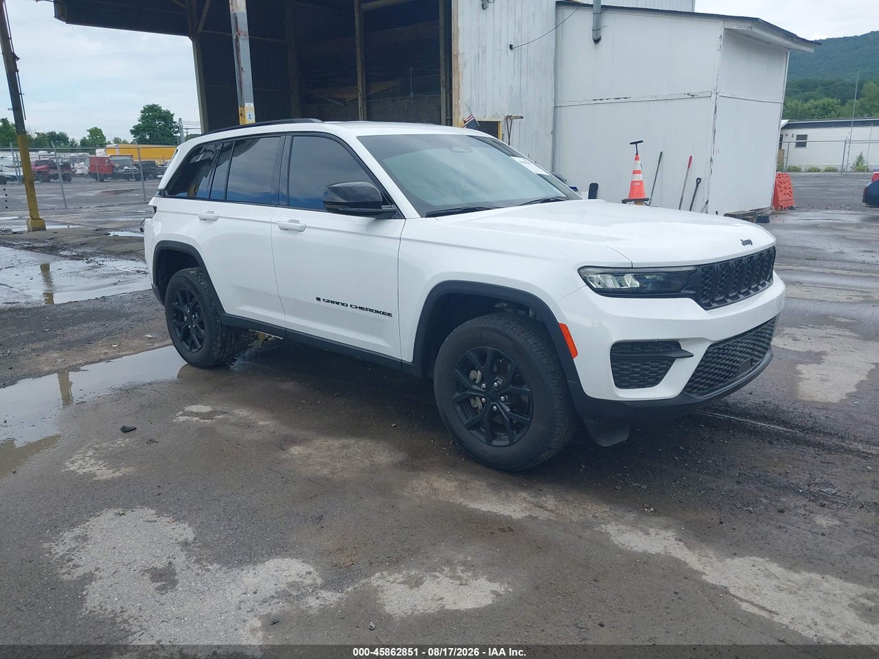 1C4RJHAG2R8****** · 2024 JEEP GRAND CHEROKEE ALTITUDE 4X4