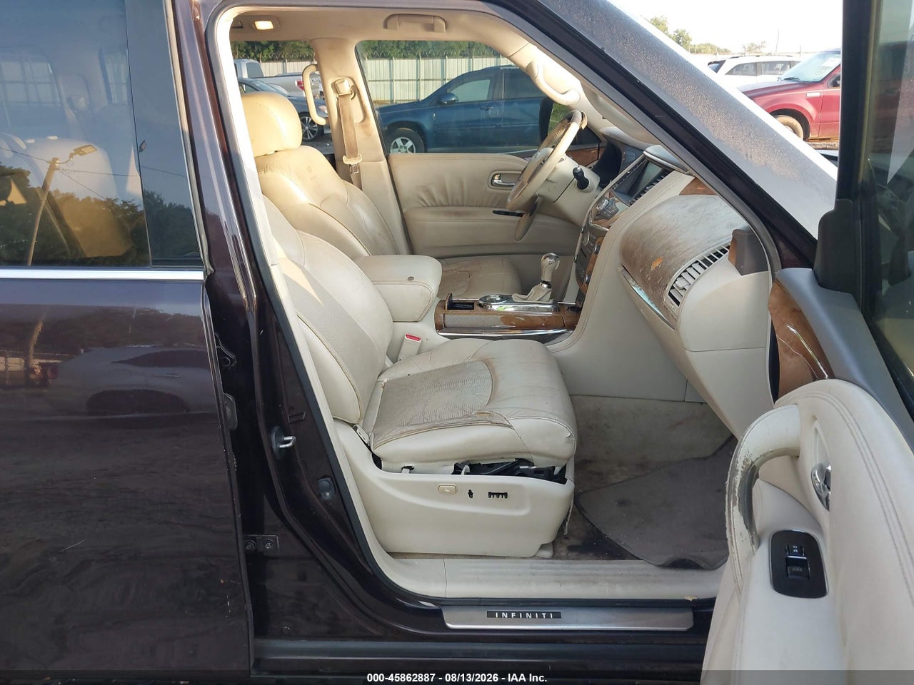 2011 INFINITI QX56 · 5/11